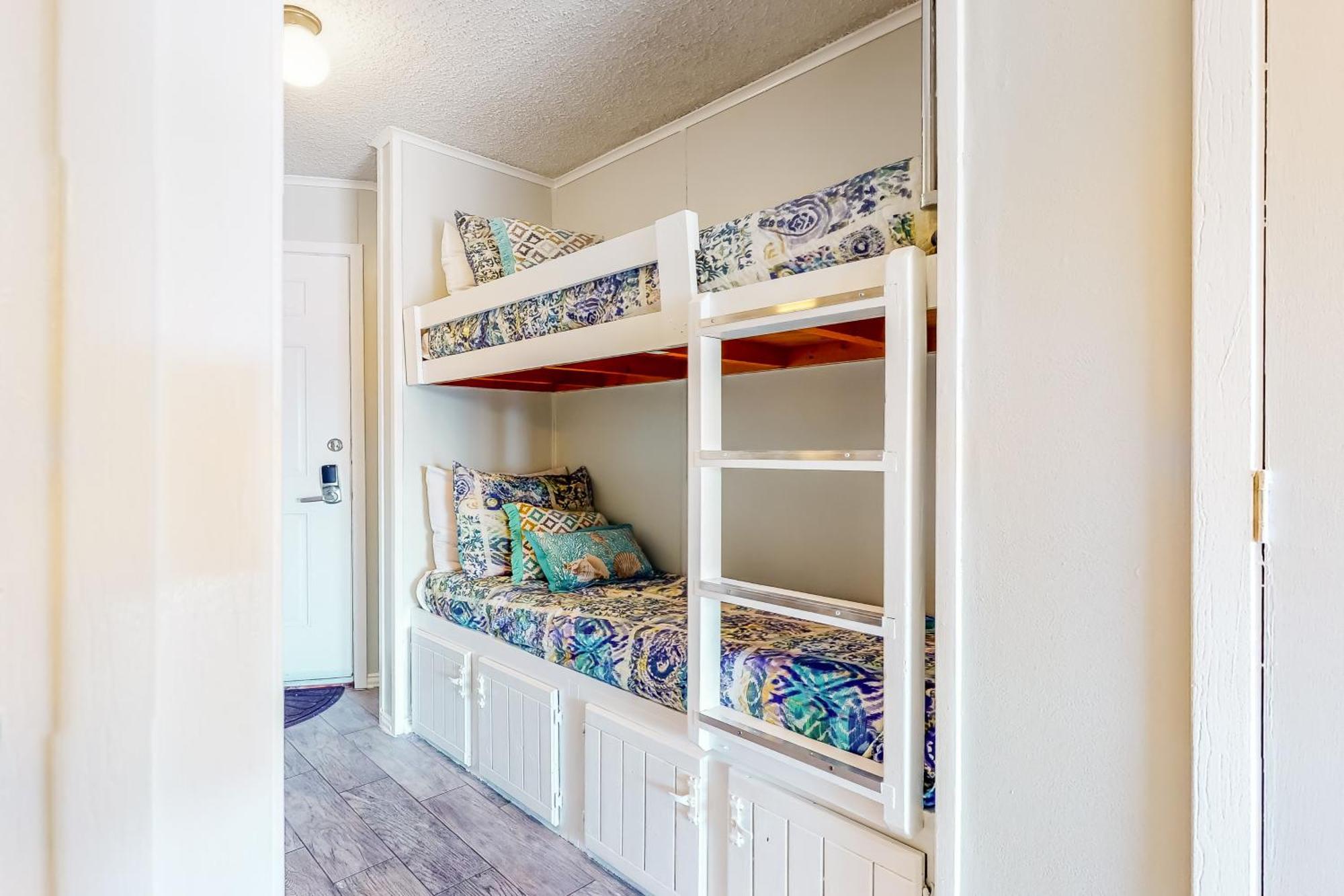 Casa Del Mar Beachfront II Galveston Room photo